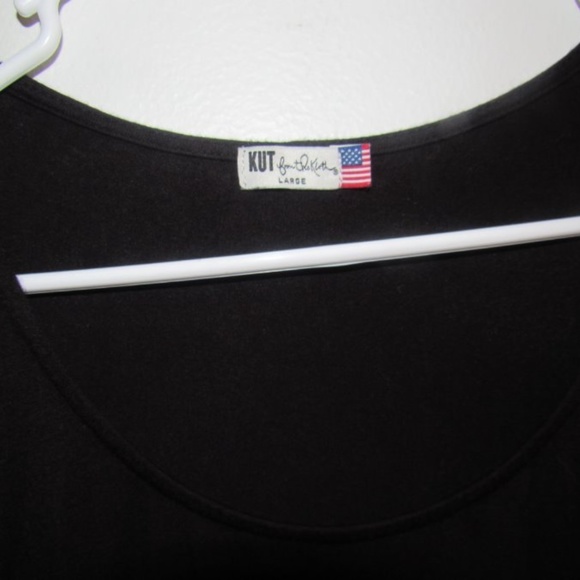 ๐๏ธ KUT from the Kloth Jerrica Black Tee Shirt Top - Picture 6 of 7